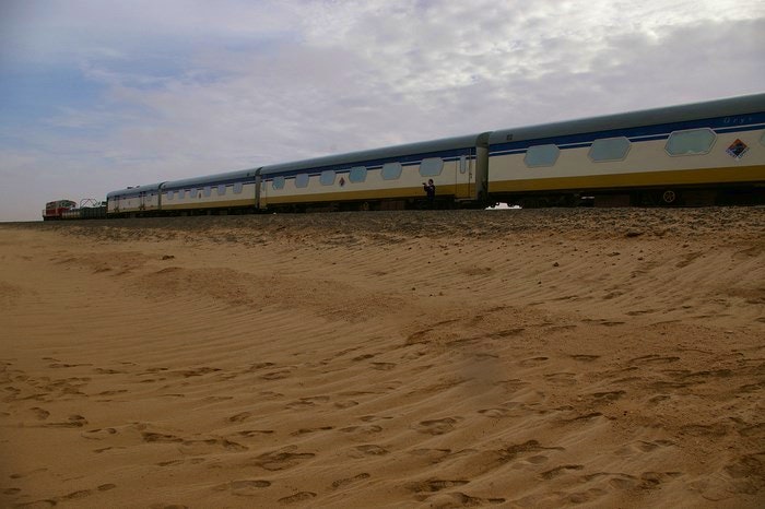 Desert Express. By Potjie (Flickr)