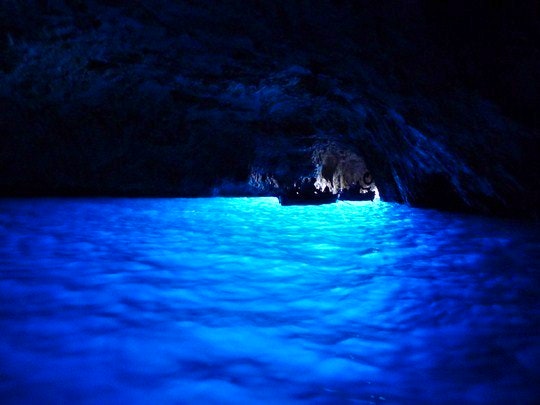 Blue Grotto by Brad Coy (Flickr)