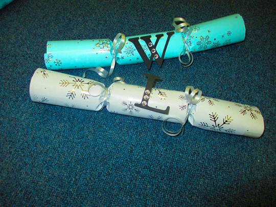 Create Your Own Christmas Crackers