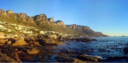 A view of the 12 Apostles Mountain range. By coda (Flickr)