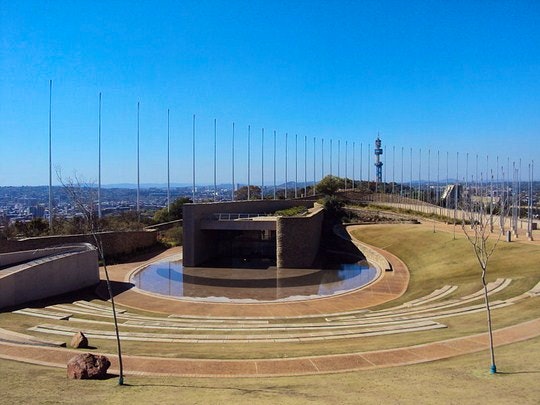 Amphitheatre at Freedom park (Wikipedia)