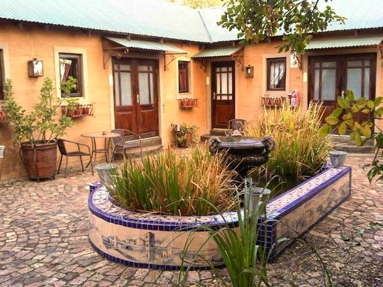 Casa Velha Guest House (C) TravelGround