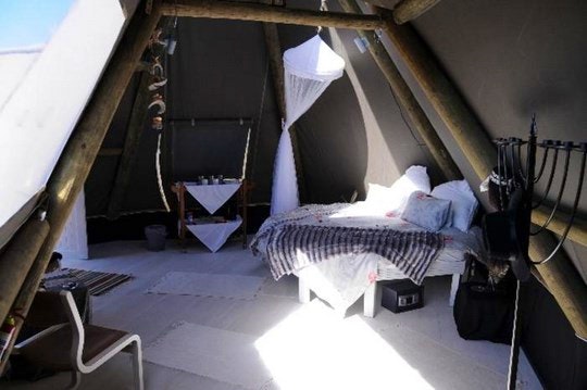 Tepee tent interior view (C) TravelGround