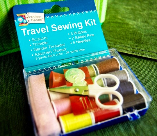 Travel Sewing Kit by JamiesRabbits (Flickr)
