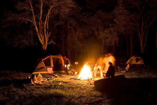 Campfire by Gmmail (Flickr)