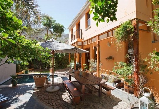 Colourful Spring Accommodations in the Western Cape
