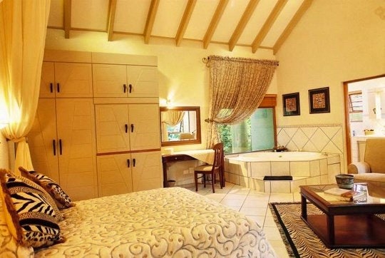 Jorns Guesthouse bedroom (C) TravelGround