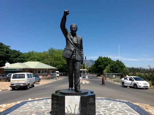 Mandela in Cape Town: From Prisoner to President Walk