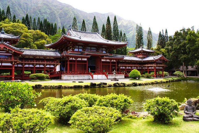 Buddhist Temple. By Kailen Jay (Flickr) 