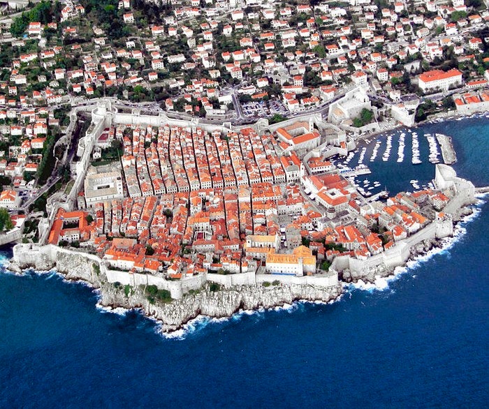 Dubrovnik from above nicely passes as Kings Landing. Image by Michaelphillipr (Creative Commons)