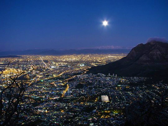 Not so Irresponsible Full Moon Hikes up Lions Head
