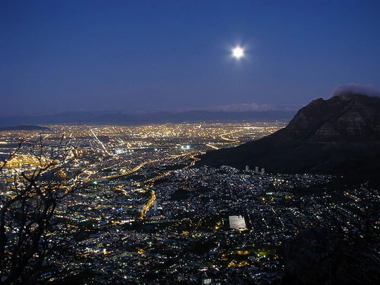 Not so Irresponsible Full Moon Hikes up Lions Head