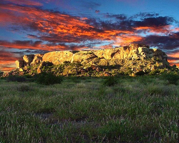 Mapungubwe Hill. By Marius Loots (Creative Commons)