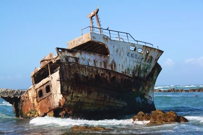 ship wreck (Cape Agulhas Guest House)