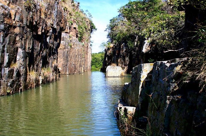 Qolora-river-gates-recht-weyers(panoramio)