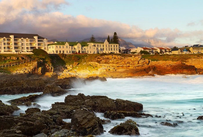 Discounted Getaway for Hermanus FynArts