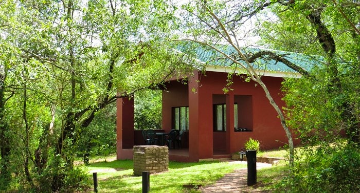 Ndumu-River-Lodge