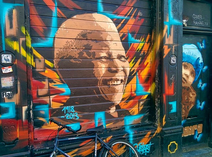 Nelson Mandela graffiti. By Retinafunk (Flickr)