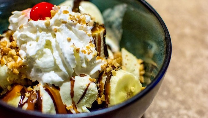 Ice cream sundae. By threar (Flickr)