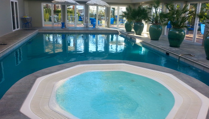 Indoor pool and Jacuzzi at Majeka House (C) Lauren Morling