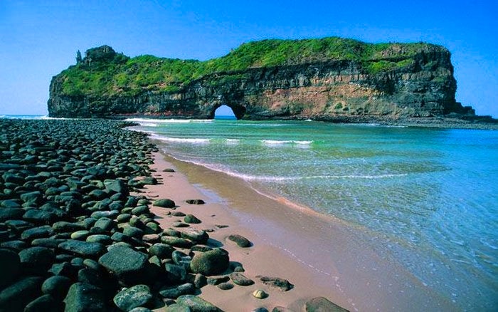 Coffee Bay hole in the wall via Pinterest