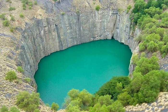Kimberley big hole via Pinterest