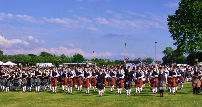 Scottish pipers, drummers, dancers will be taking over South Africa via Dave Conner (Flickr)