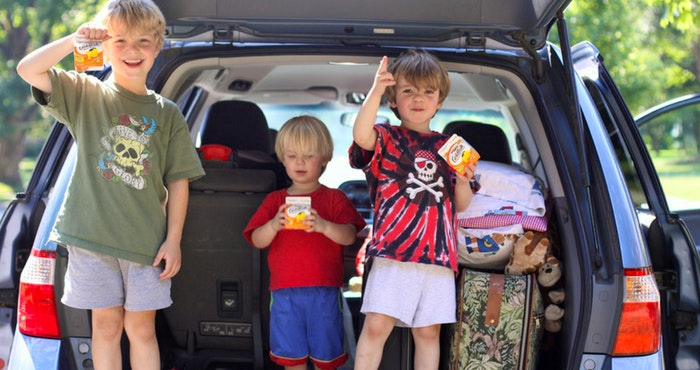 10 ways to keep the kids happy on a roadtrip