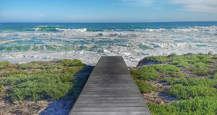 ’n Blink toekoms wink vir dié toeristedorpies