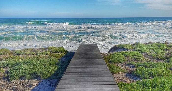 ’n Blink toekoms wink vir dié toeristedorpies