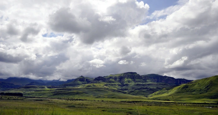 5 Redes om die Drakensberge te besoek