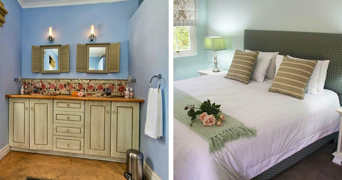 Die mooi badkamer met die blomme-teëls (links); Die Champagne Moments-kamer (regs) | Foto's: LekkeSlaap.