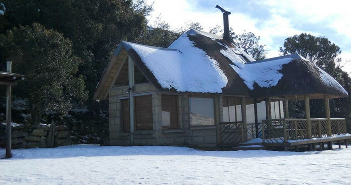 Dumbe Cottages is die perfekte plek om in die sneeu te baljaar | Foto: LekkeSlaap.