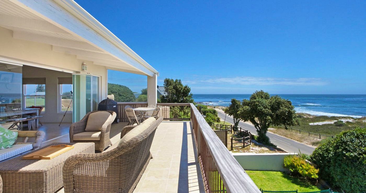 18 Strandhuise vir Groot Groepe