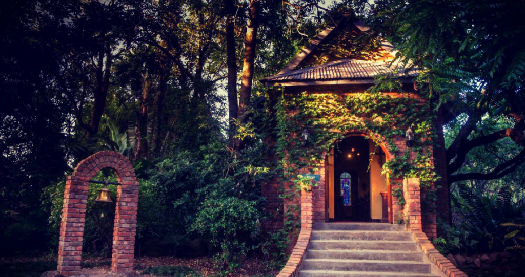 15 Troukapelle so rég uit ’n sprokie