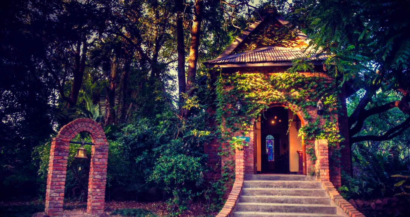 15 Troukapelle so rég uit ’n sprokie