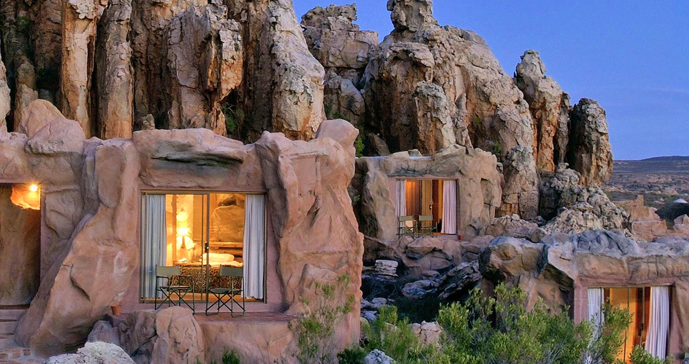 4 Wegkruipgrotte ver van Alles en Almal