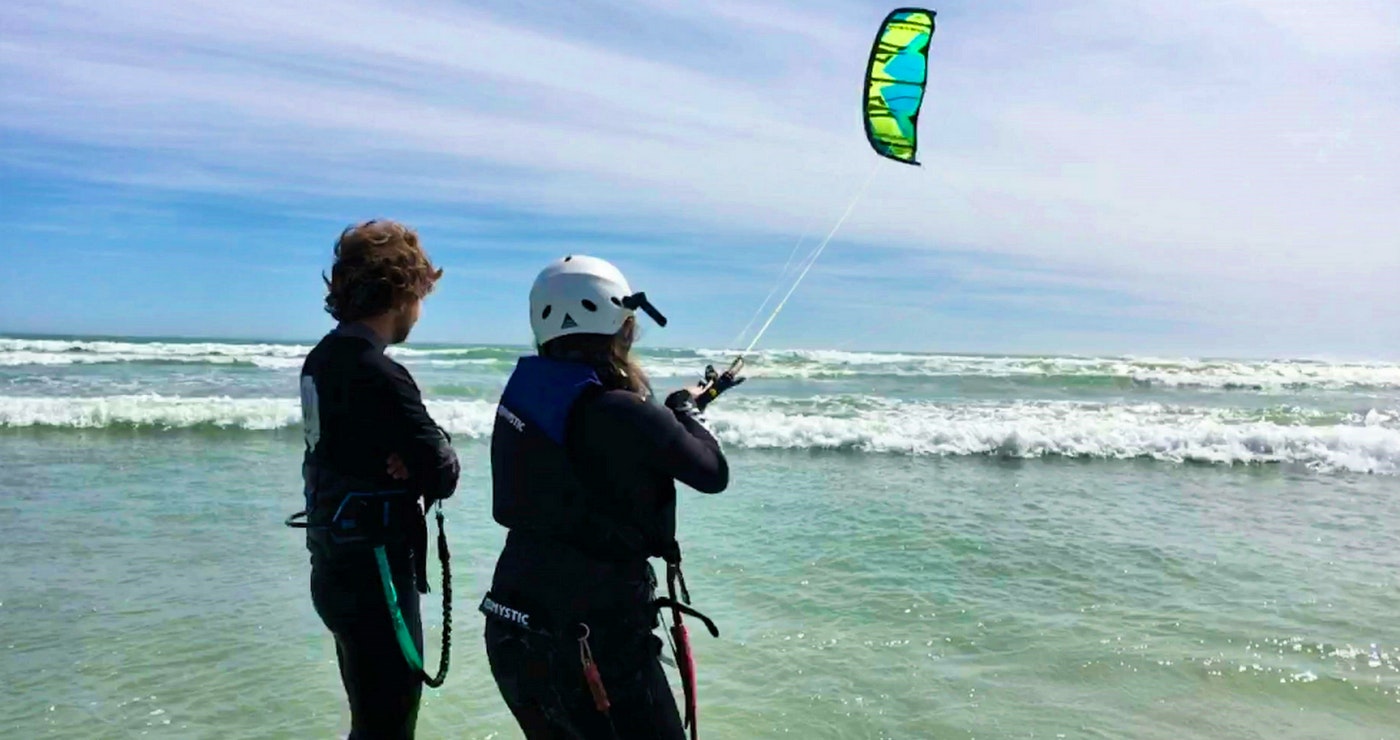 Kitesurfing lesson - Coastline