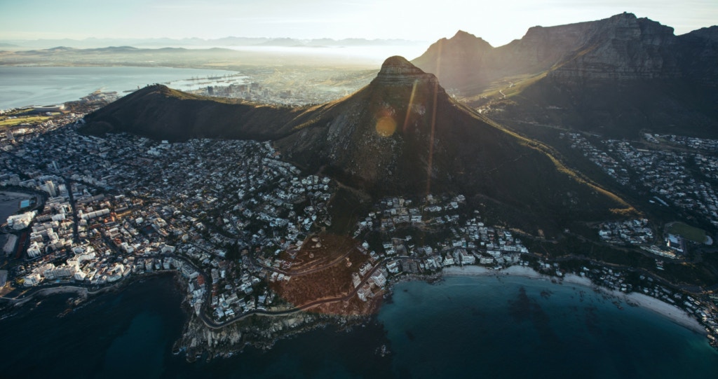 Verf die Moederstad Rooi met net R200 in jou Sak!