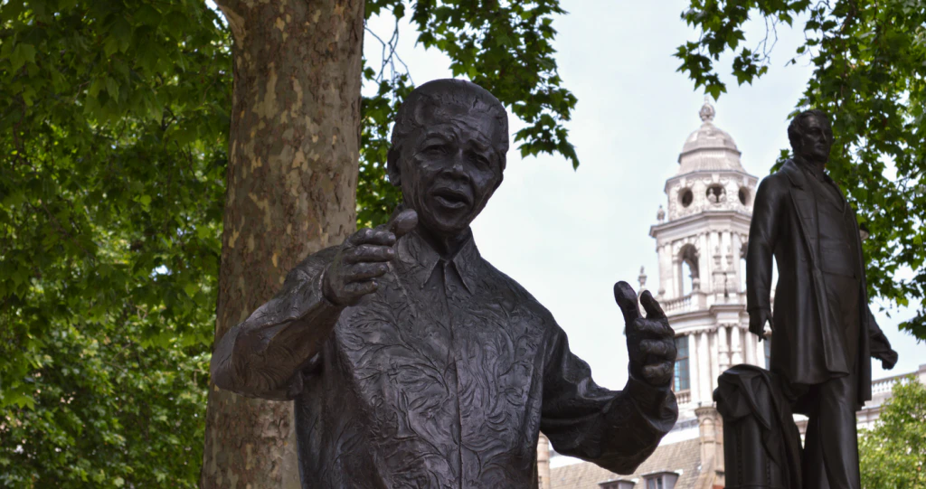 Mandela-dag: Meer as net Museums, Monumente en 67 Minute