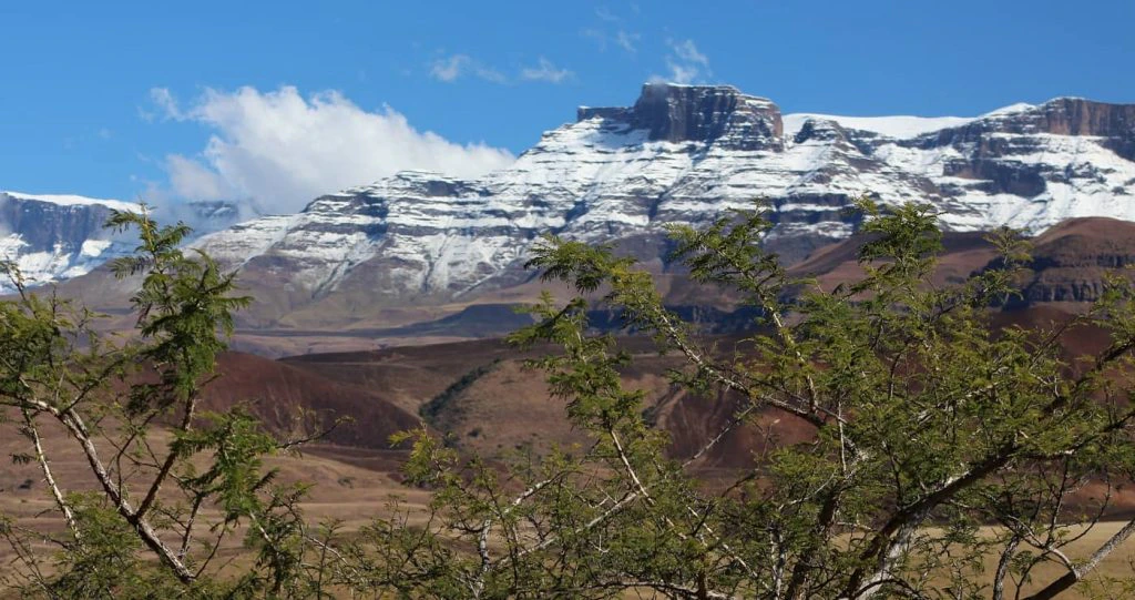 Winterwegbreek in Winterton: Die Poort tot die Sentraal-Drakensberg