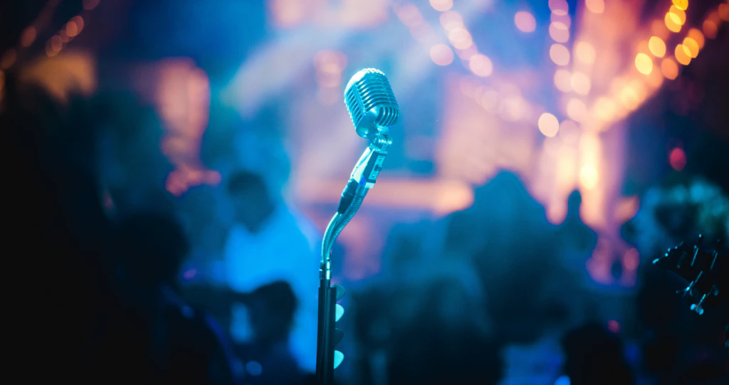 Woordfees: Vers en Klank Tussen Akkerblare