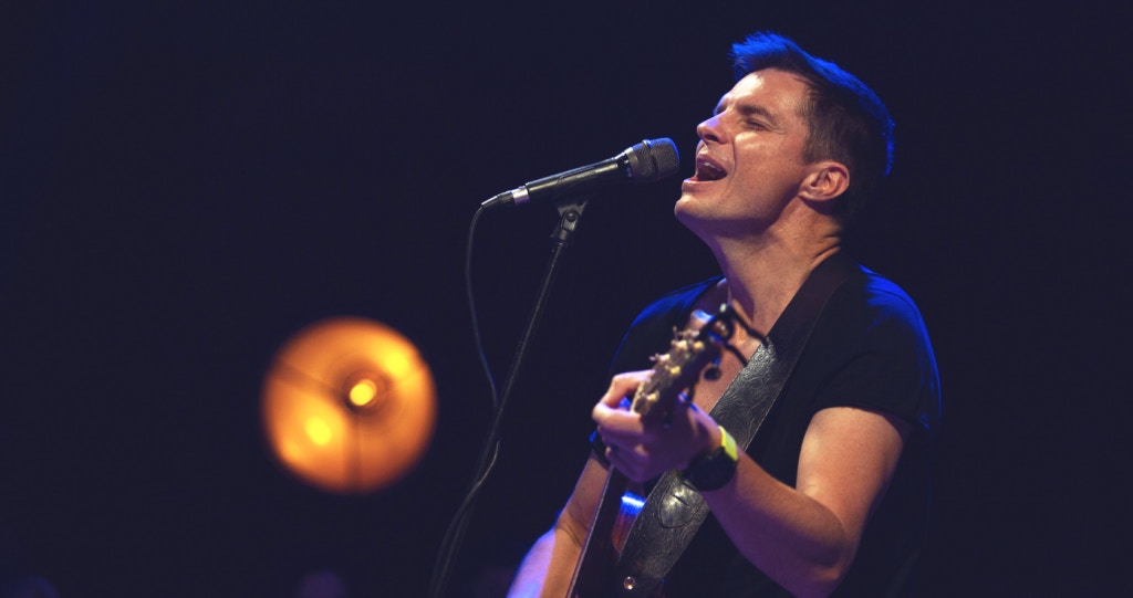 OPTOG! ’n Handjievol vrae vir Elvis Blue