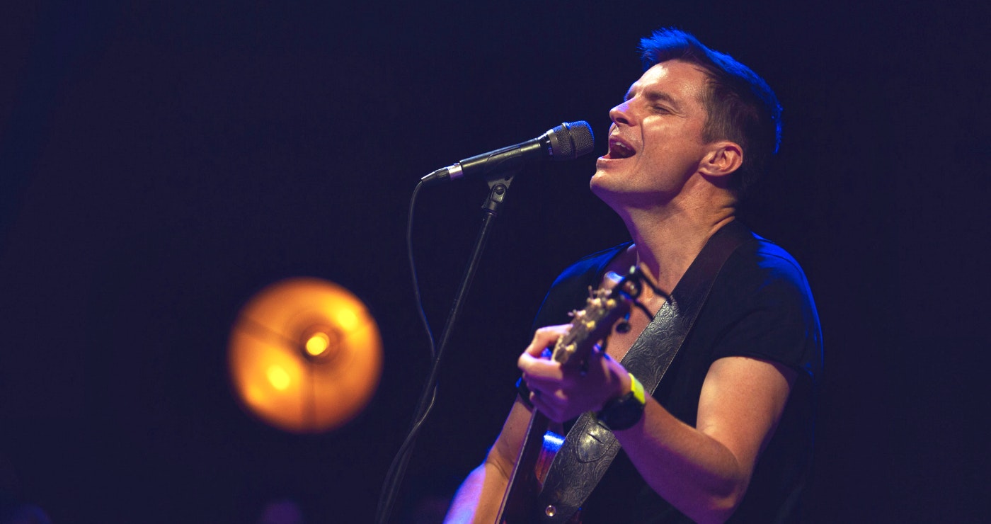 OPTOG! ’n Handjievol vrae vir Elvis Blue