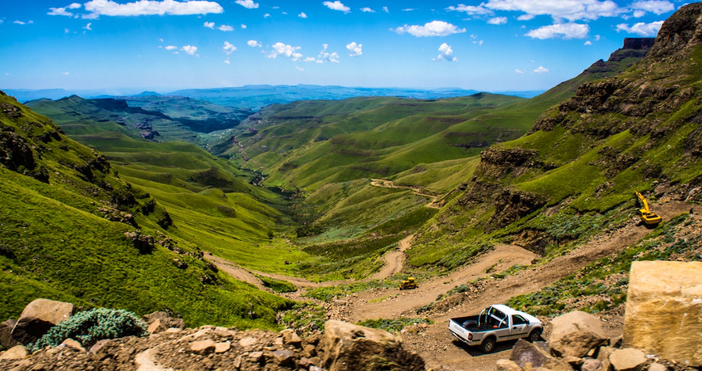 A view of the Sani Pass (Wikimedia Commons)