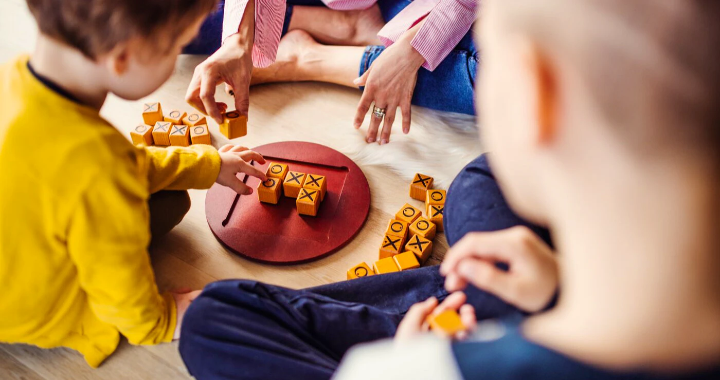 Bobaas-bordspeletjies vir hope gesinspret