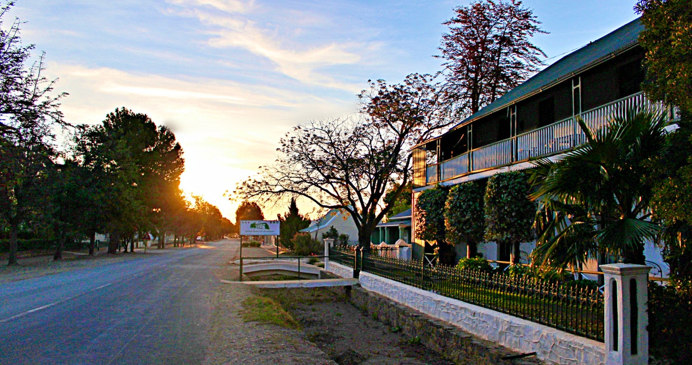 Willowmore: die Karoo-dorp vol engele