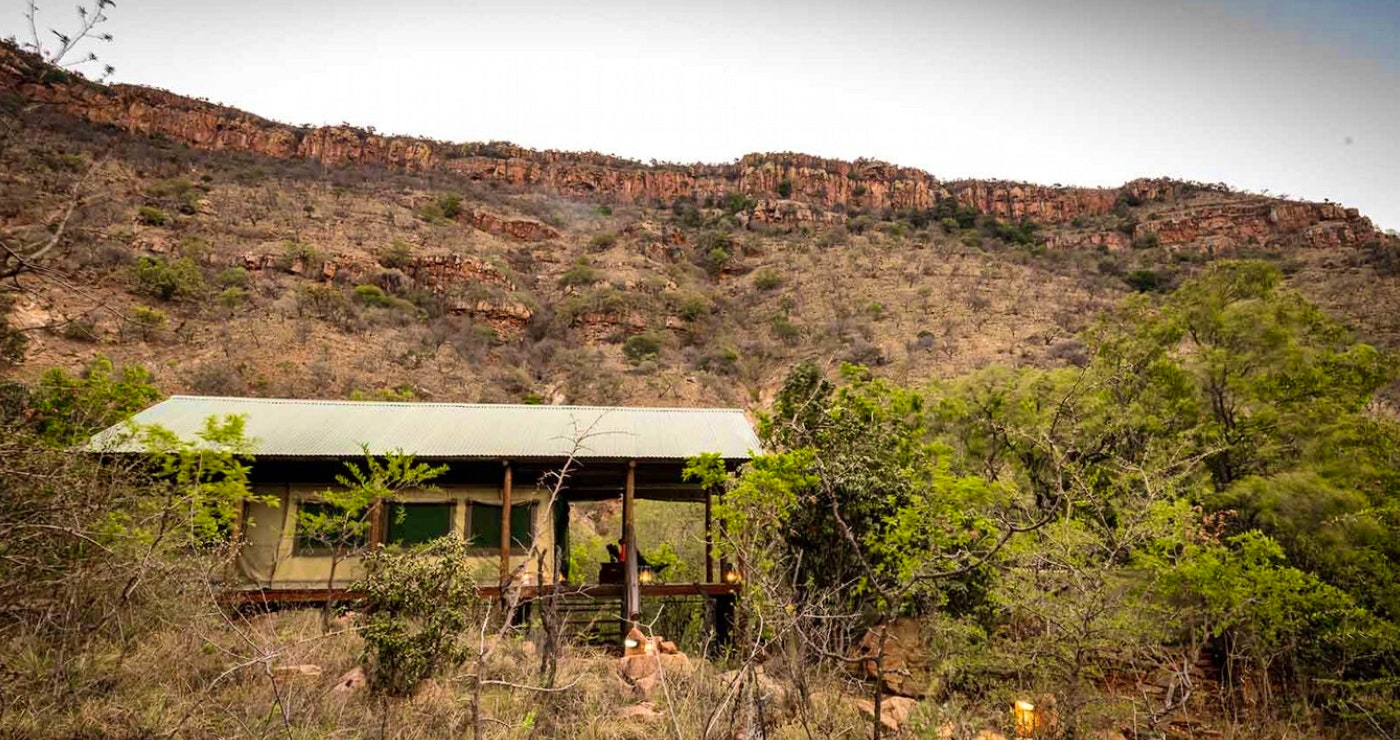 Salig en sakpas in een van dié lekke glanskampe