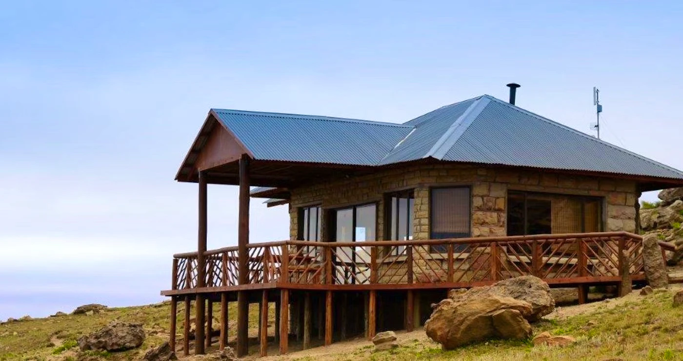 10 romantiese wegbreke in die berge