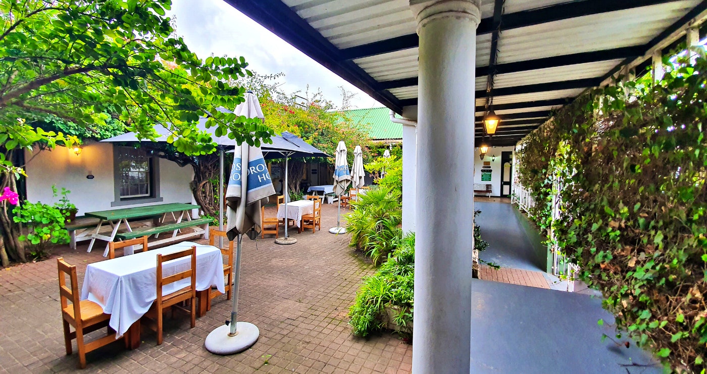 Reis na gister: Die Albertinia Hotel en ander verhale